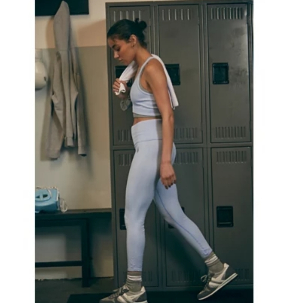 Free People Movement Free Throw Leggings in Bluemoon Quartz-XS - Picture 3 of 11